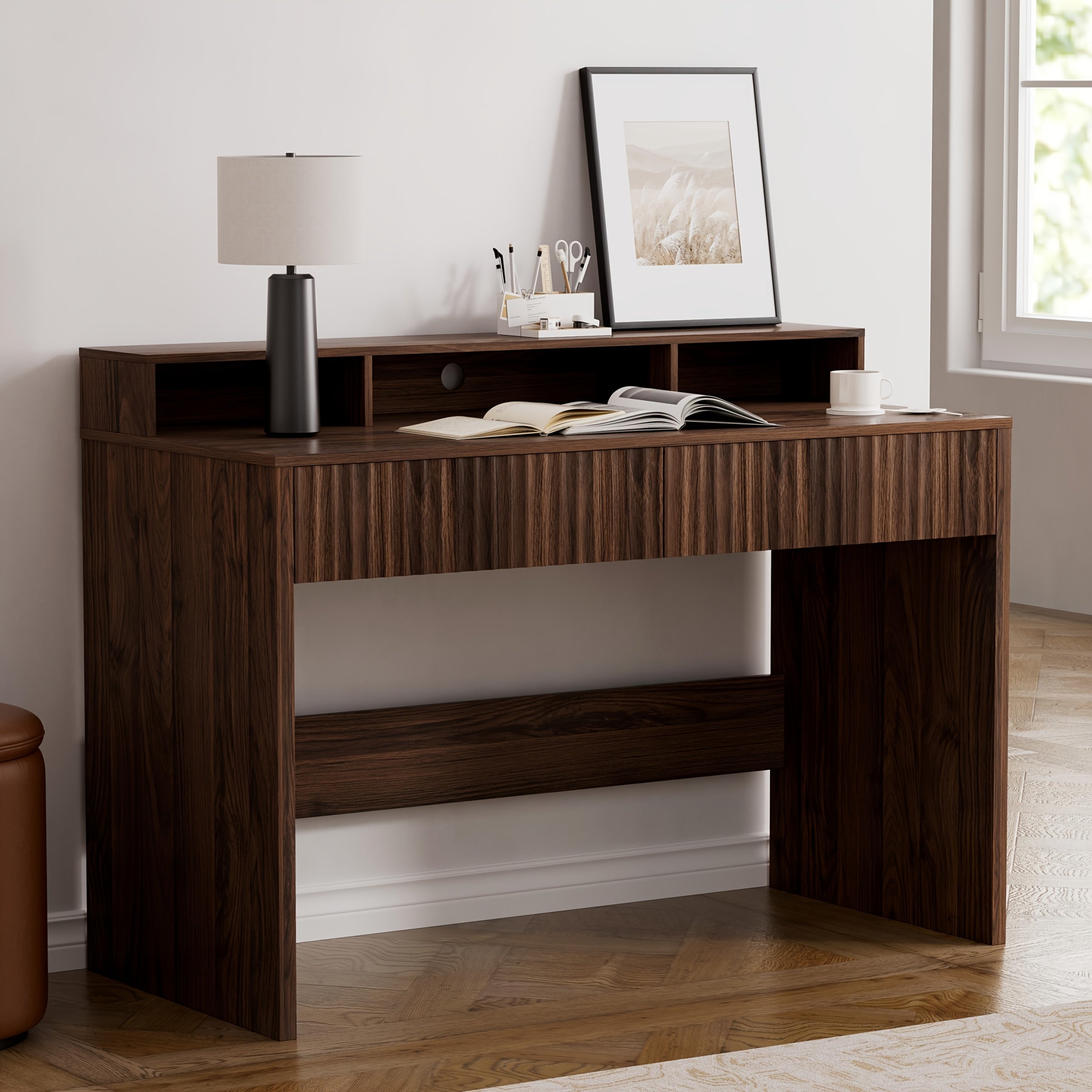 Fluted Office Desk with Storage Shelf, 47\