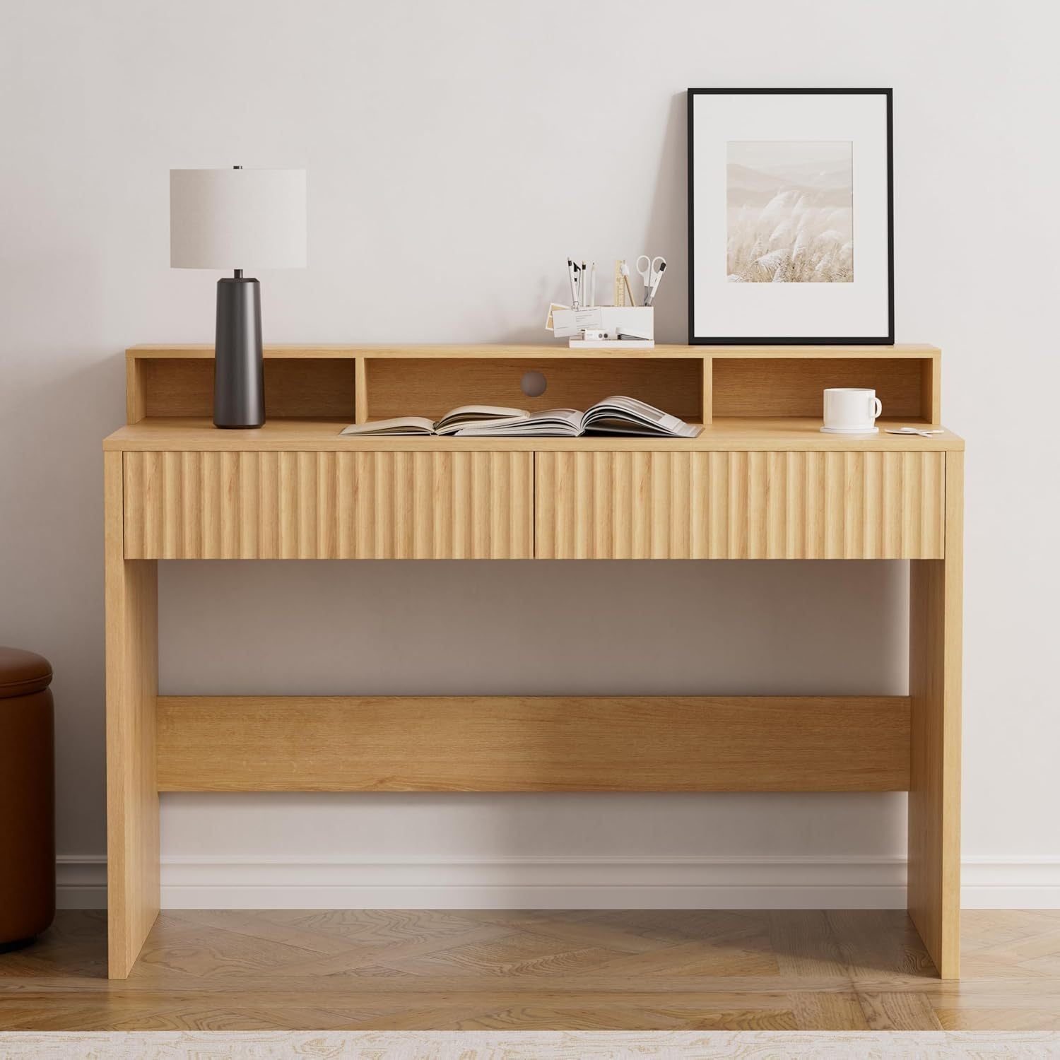 Fluted Office Desk with Storage Shelf, 47\